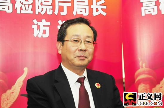 ���AՄ���V����