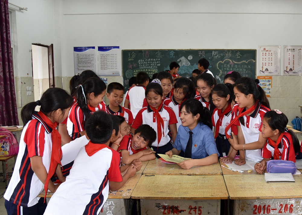 ����vʷ��(d��n)��(d��ng)<br />�V���z���ഺ����